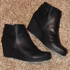 💞Black brand new booties💞